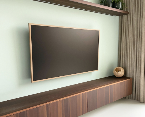 Lariks hout op maat tv meubel Rotterdam
